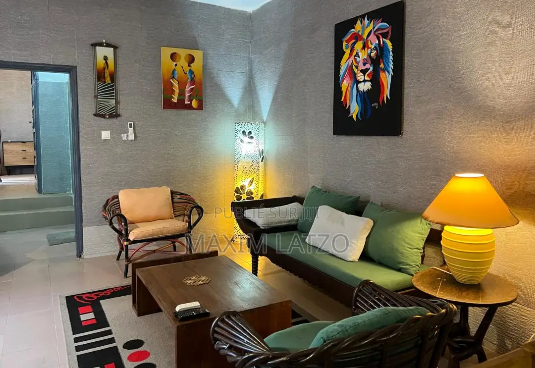 Furnished 2chbre Studio dans Yoff à Louer