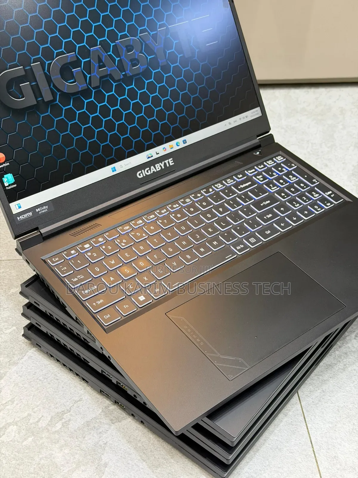 New Ordinateur portable Gigabyte 16GB Intel Core i7 SSD 512GB