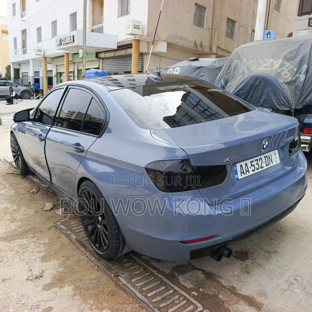 BMW 3 Series 328i RWD 2015 Gris