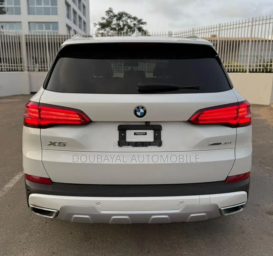 BMW X5 xDrive40i AWD 2020 Black