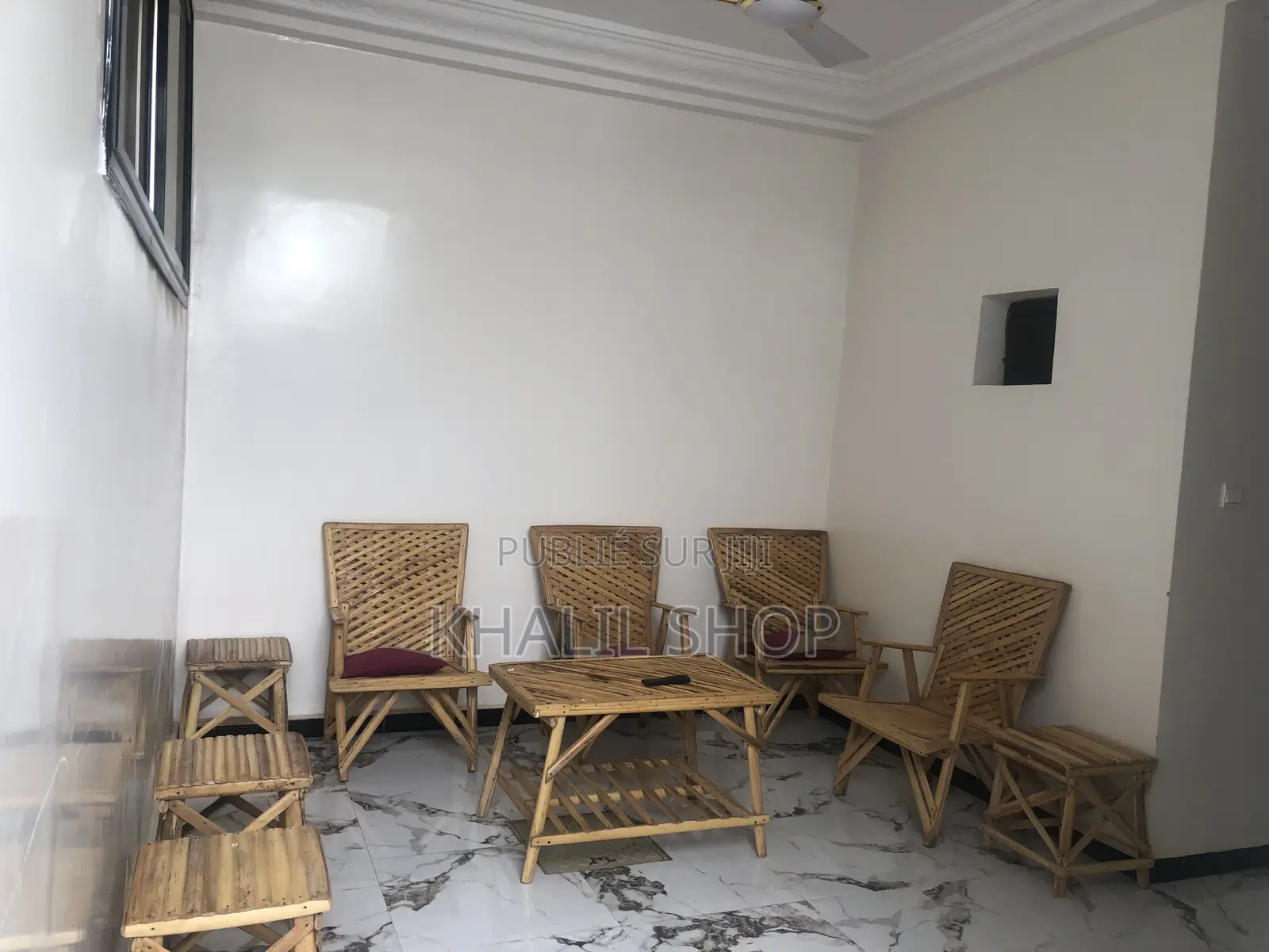 Furnished 3chbre Appartement dans Le Confort A Thies à Louer