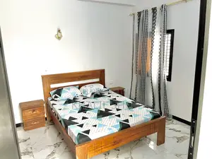 Furnished 3chbre Appartement dans Le Confort A Thies à Louer