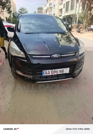 Photo - Ford Escape 2015 Black