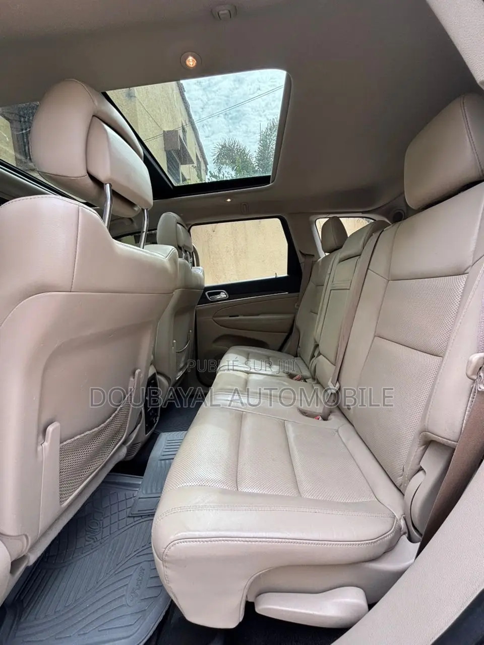 Jeep Grand Cherokee Laredo 4dr 4x4 2017 Black