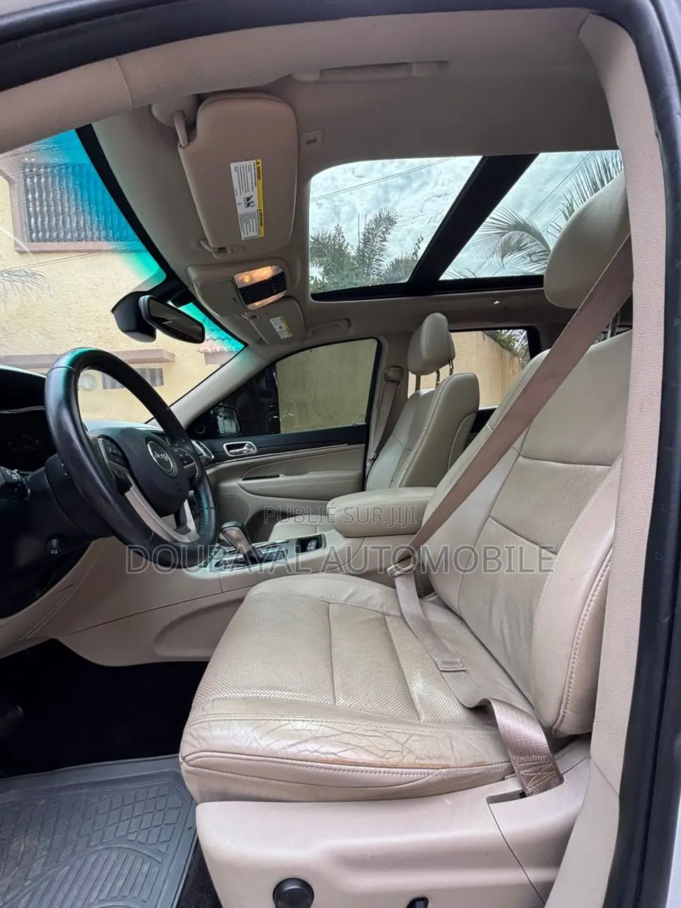 Jeep Grand Cherokee Laredo 4dr 4x4 2017 Black