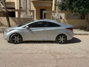 Hyundai Elantra 2016 Gris
