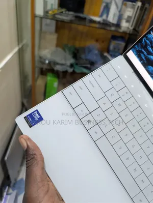 New Dell XPS 13 9350 16GB Intel Core Ultra 7 SSD 512GB