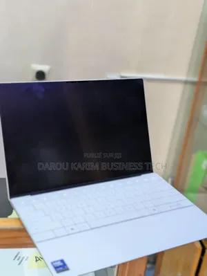 New Dell XPS 13 (9350) 16GB Intel Core Ultra 7 SSD 512GB