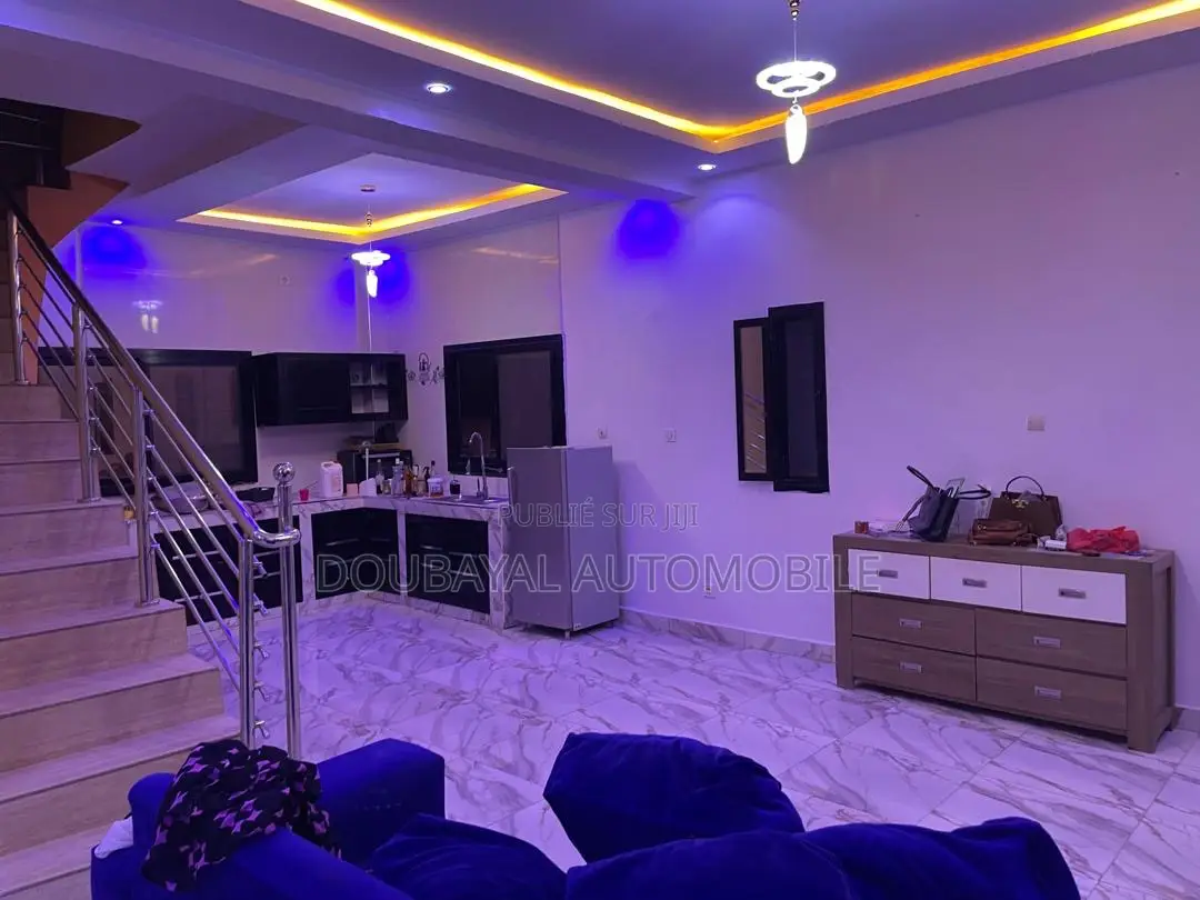 Furnished 2chbre Villa dans Mbour Sally, Thiès Nord à Vendre