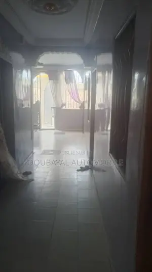 3chbre Villa dans Mbour Sally, Thiès Sud à Vendre