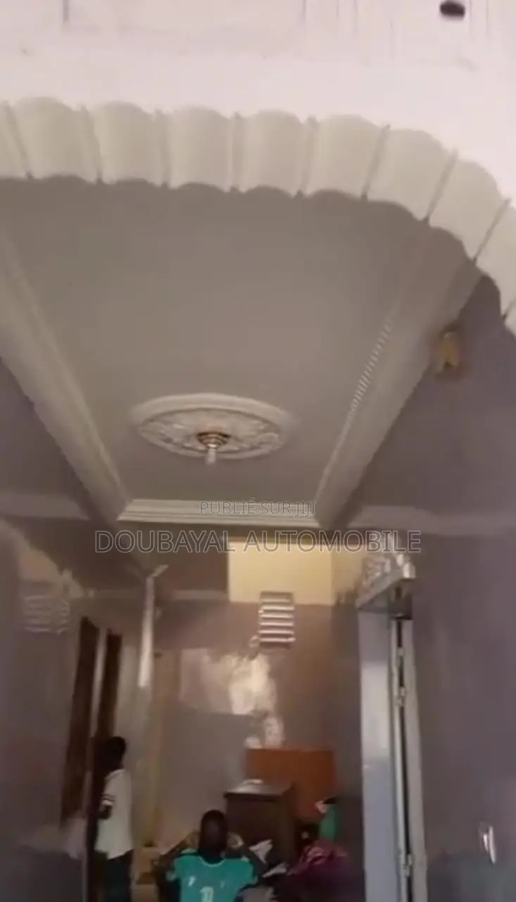 3chbre Villa dans Mbour Sally, Thiès Sud à Vendre