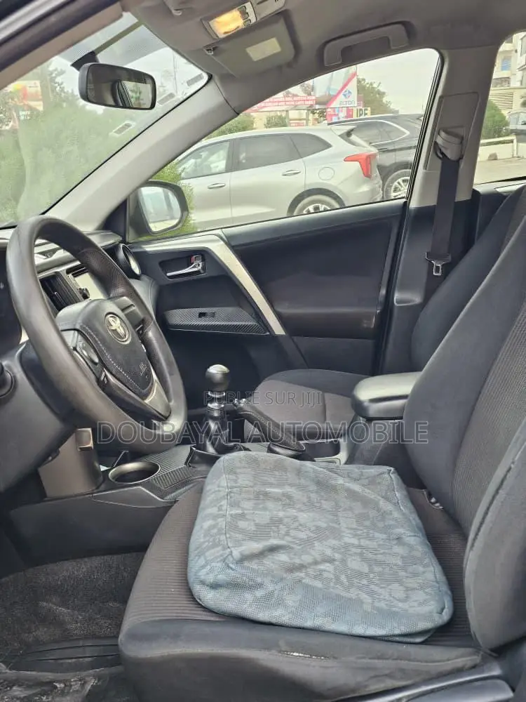 Toyota RAV4 LE 4dr SUV AWD (2.5L 4cyl 6A) 2014 Gris