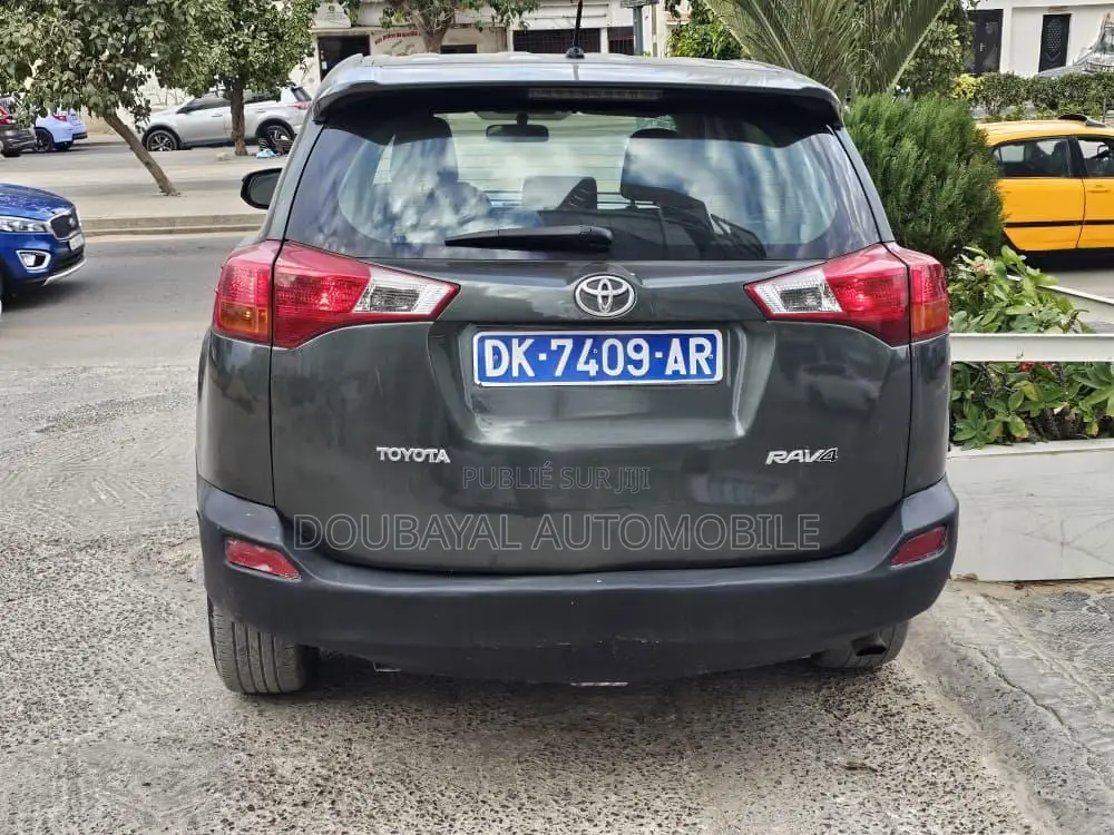 Toyota RAV4 LE 4dr SUV AWD (2.5L 4cyl 6A) 2014 Gris