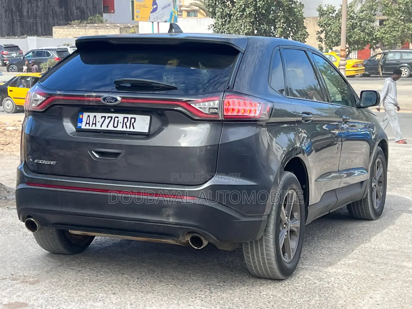 Ford Edge SE 4dr SUV AWD (2.0L 4cyl Turbo 6A) 2015 Noir Mat