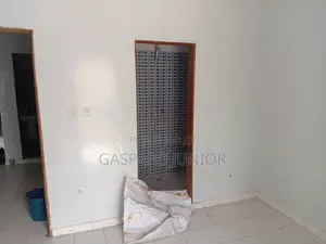 Photo - 1chbre Appartement dans Grande Chmbre À, Parcelles Assainies à Louer