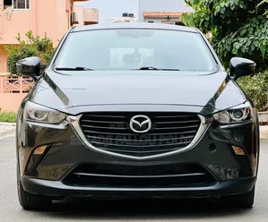 Photo - Mazda 3 2017 Marron