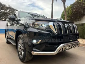 Photo - Toyota Land Cruiser Prado 2.7 2018 Noir Mat
