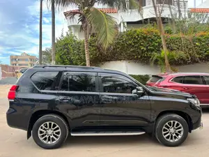 Toyota Land Cruiser Prado 2.7 2018 Noir Mat