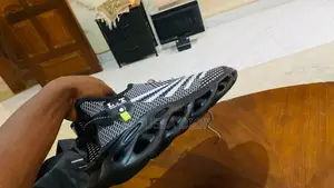 Chaussures Neuf Dakar Original