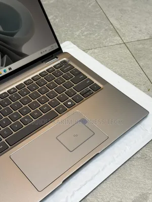 New Dell Latitude 7450 32GB Intel Core Ultra 7 SSD 1T