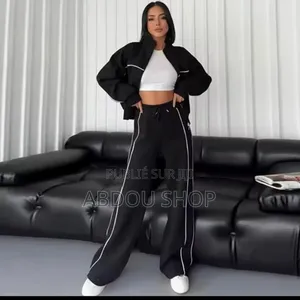 Photo - Ensemble Blouson Fermeture Avec Cordon Disponible