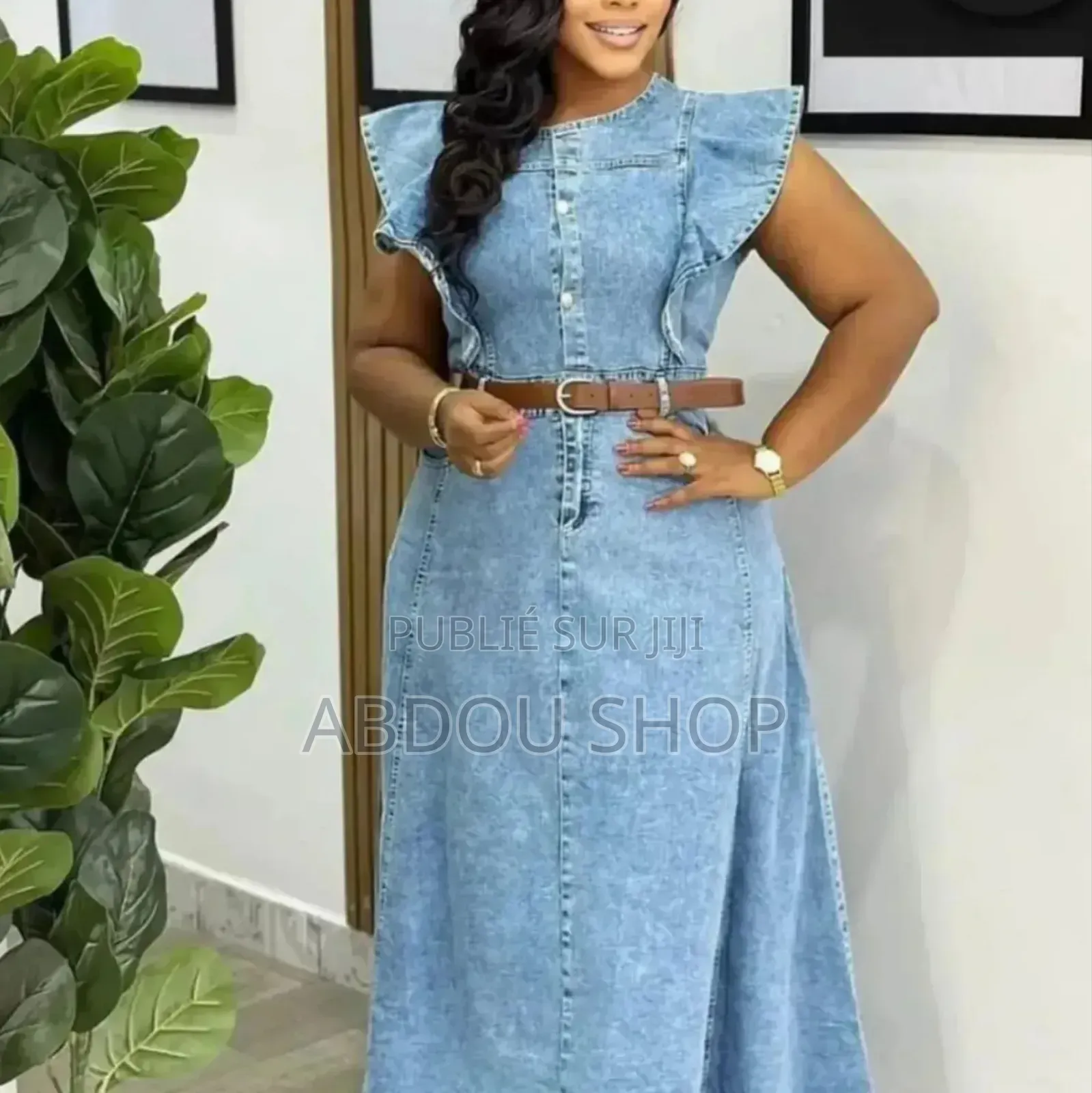 Robe Jeans Avec Ceinture Disponible