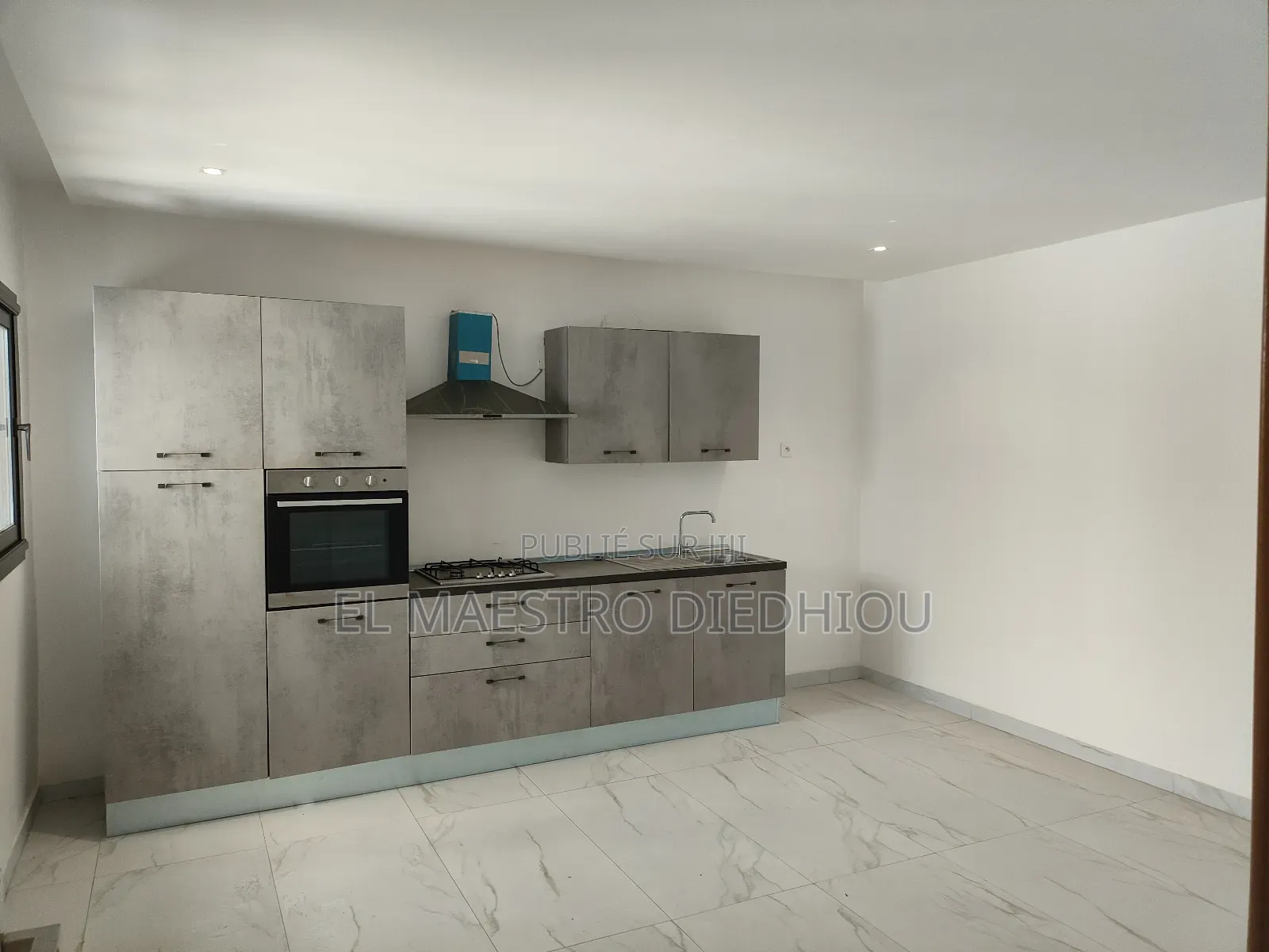 3chbre Appartement dans F4 À Louer Au Point à Louer