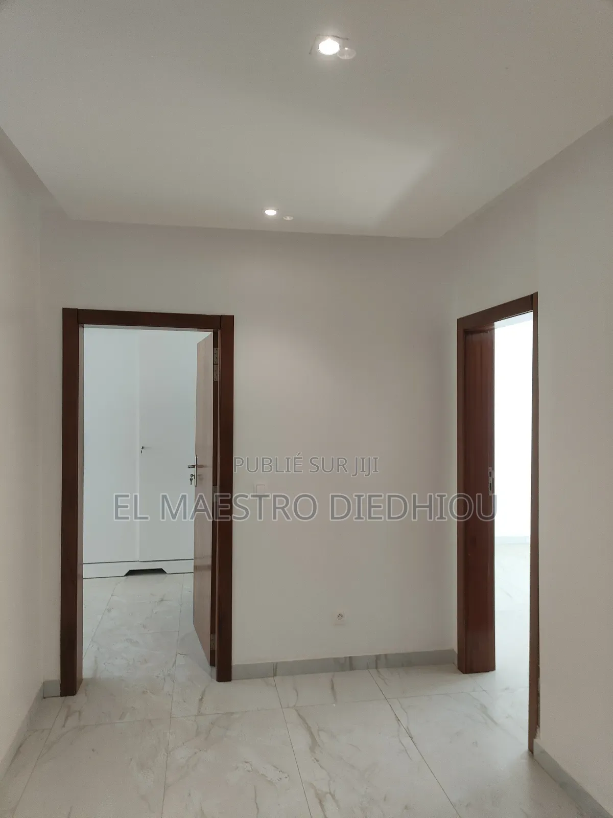 3chbre Appartement dans F4 À Louer Au Point à Louer