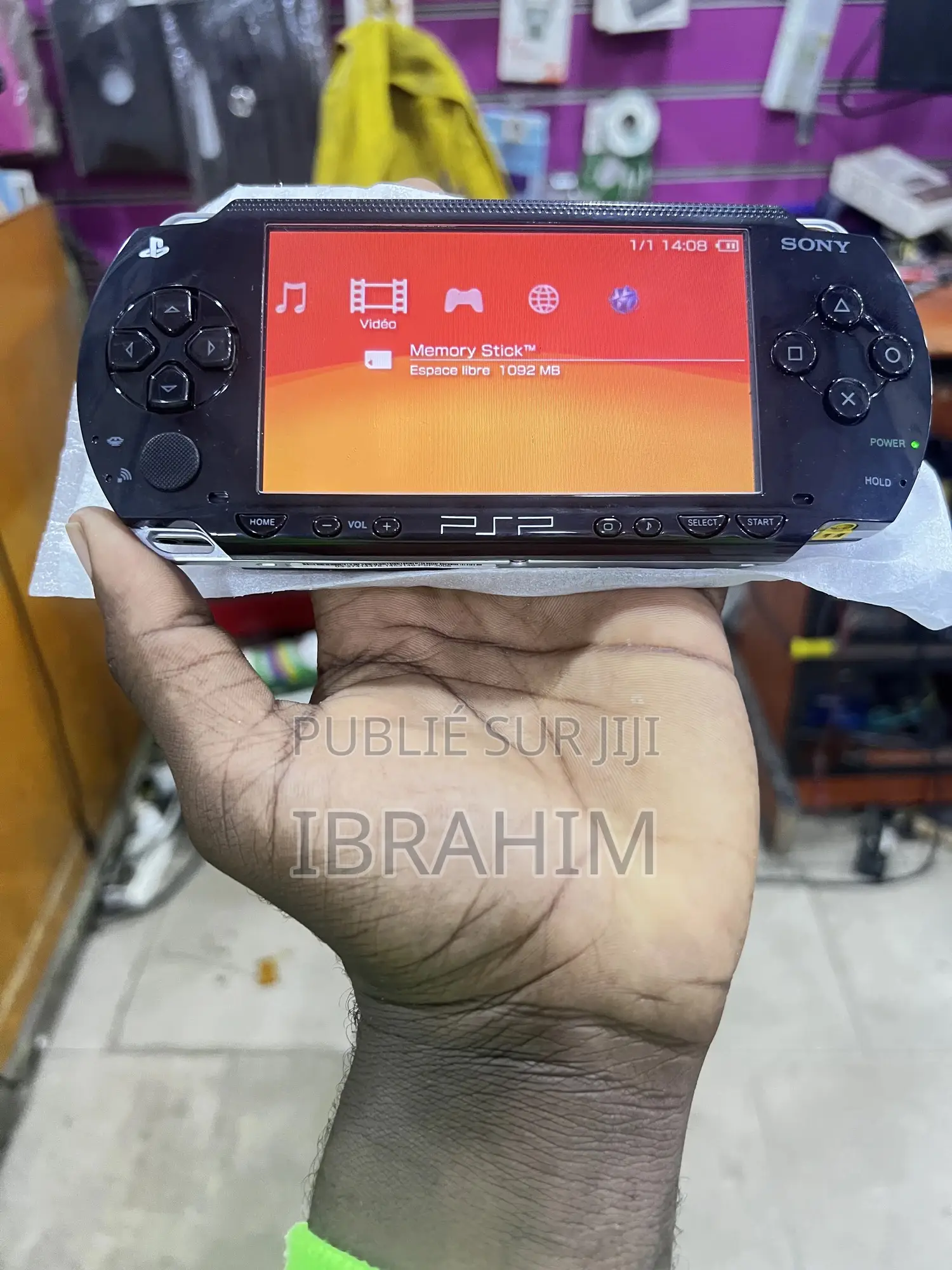 PSP Fat Neuf 20 Jeux Dans Dans Carton