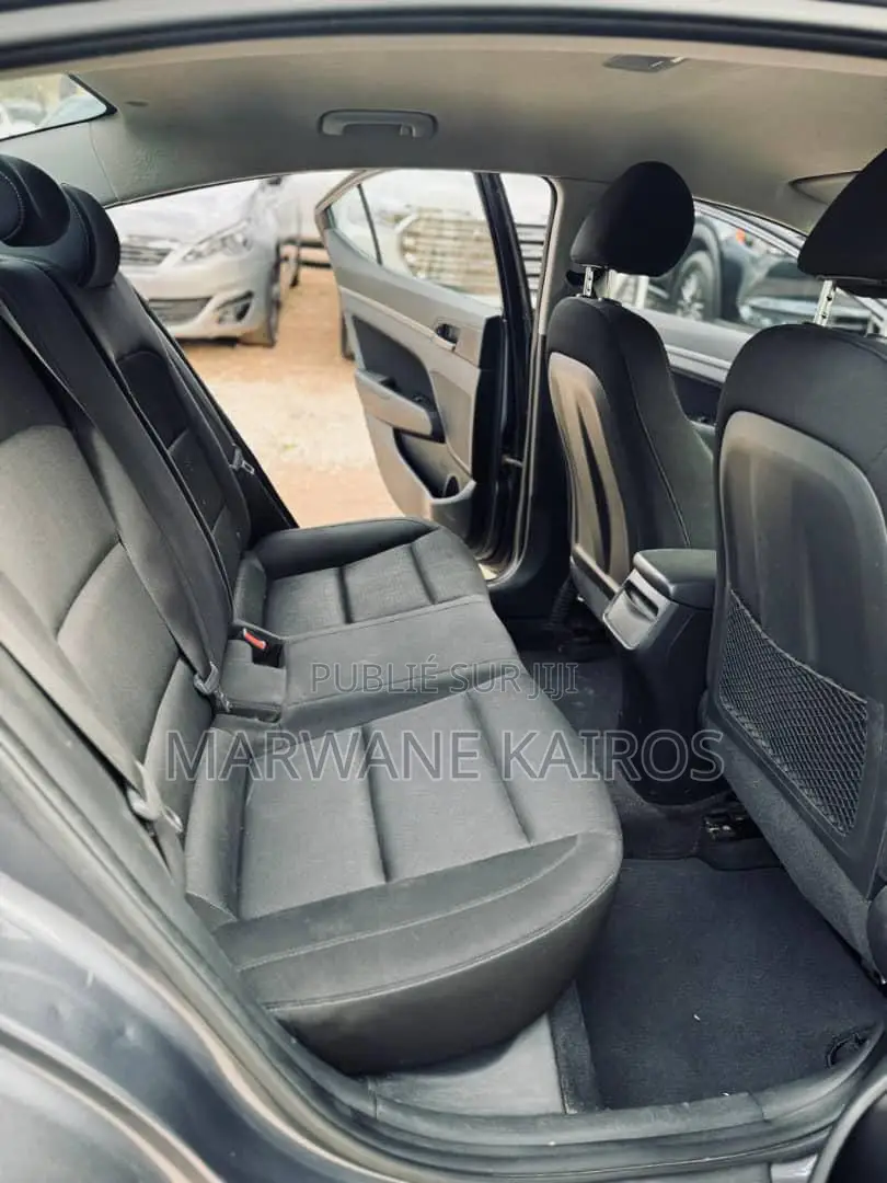 Hyundai Elantra 2018