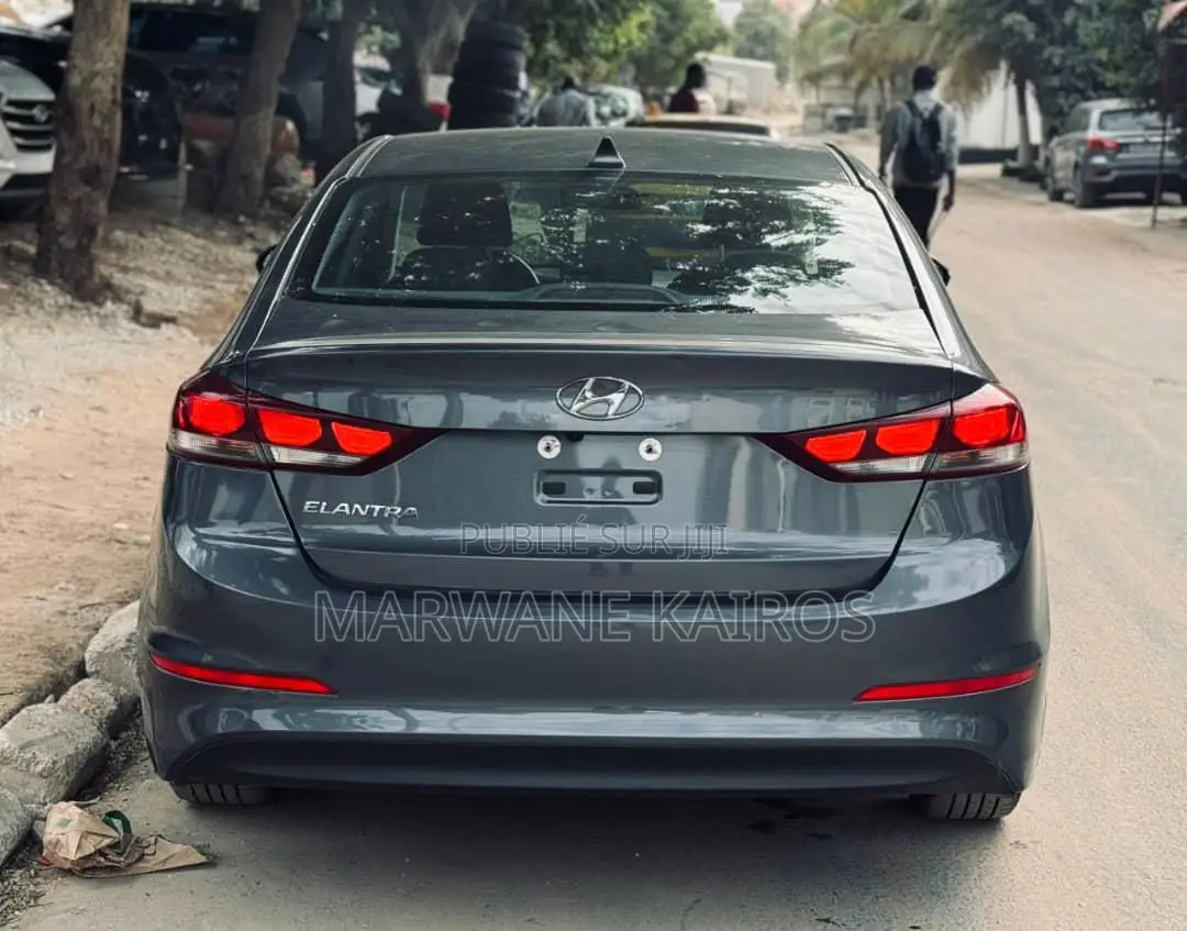 Hyundai Elantra 2018