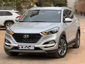 Photo - Hyundai Tucson Eco AWD 2017 Gris
