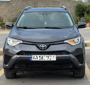 Photo - Toyota RAV4 2018 Gris