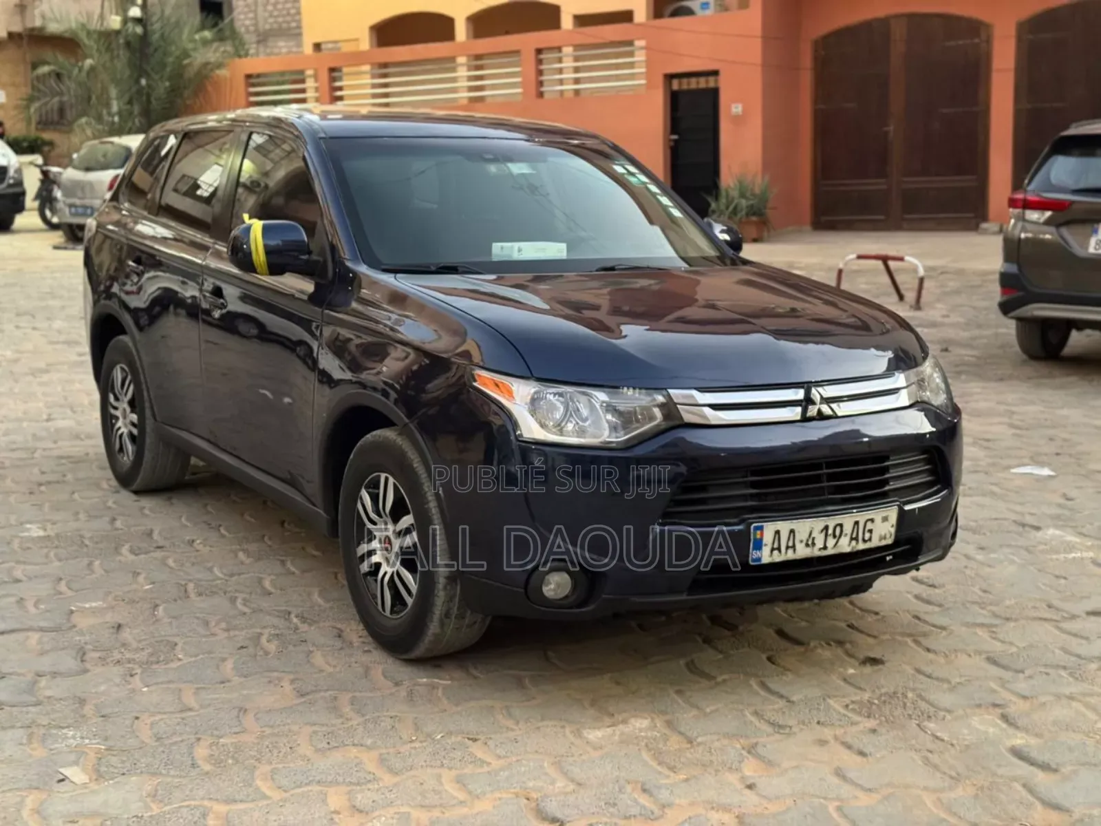 Mitsubishi Outlander 2015 Black