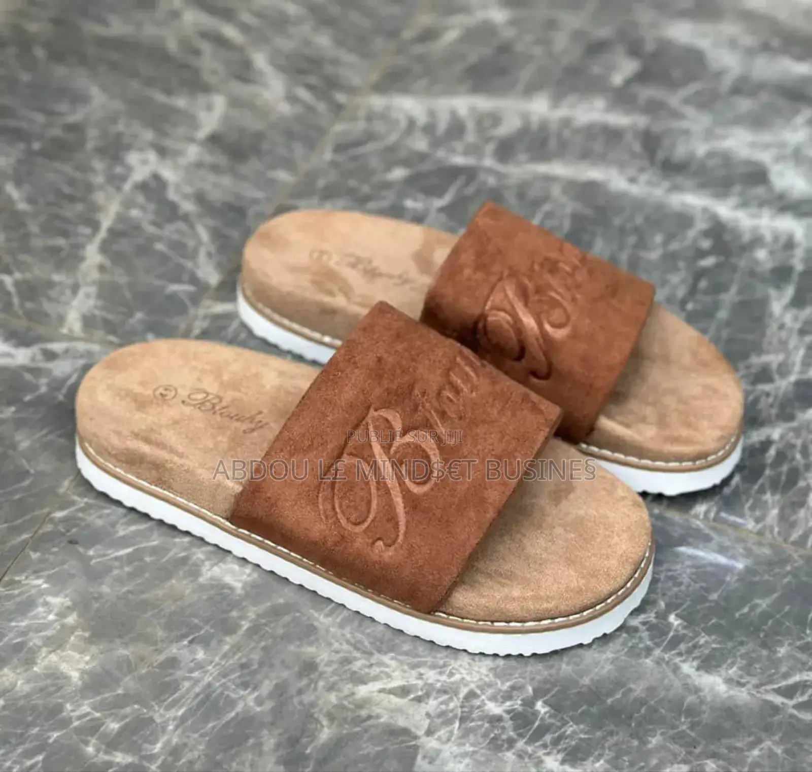 Neuf Shoes Sandale Disponible