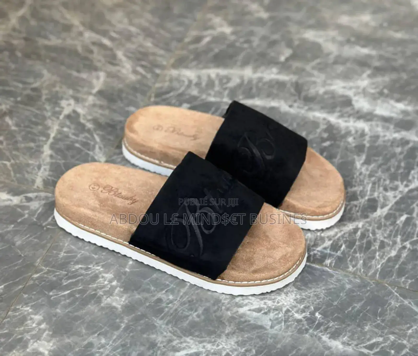 Neuf Shoes Sandale Disponible