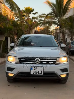 Volkswagen Tiguan 2019 Gris