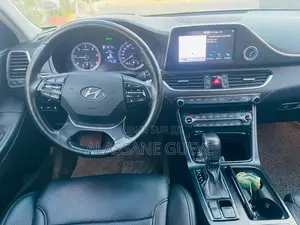Hyundai Grandeur 2017 Black