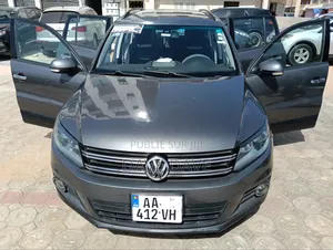 Volkswagen Tiguan 2014 Black