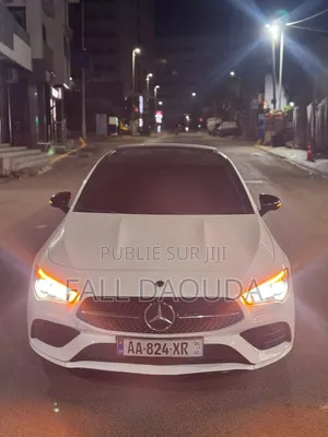 Photo - Mercedes-Benz GLA 250 2020 Blanc
