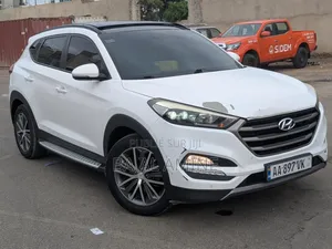 Photo - Hyundai Tucson Limited AWD 2017 Blanc