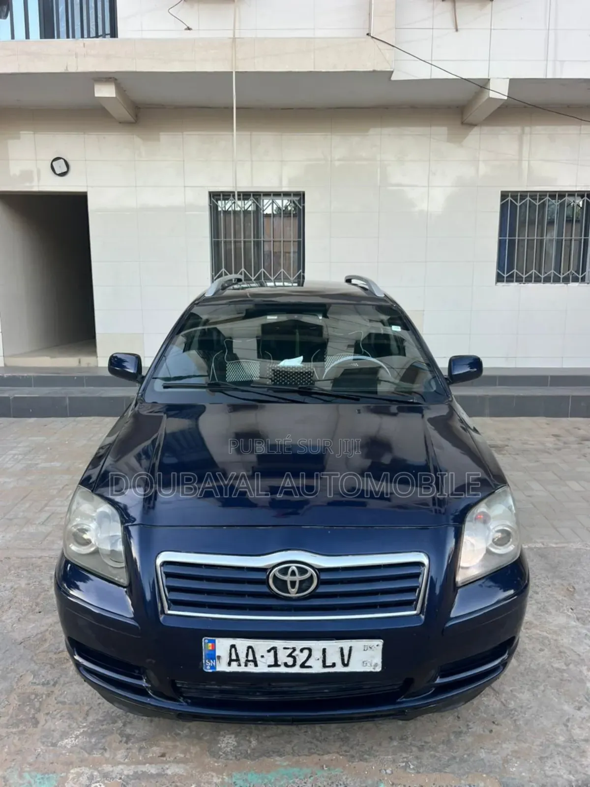 Toyota Avensis Liftback 2004 Blanc