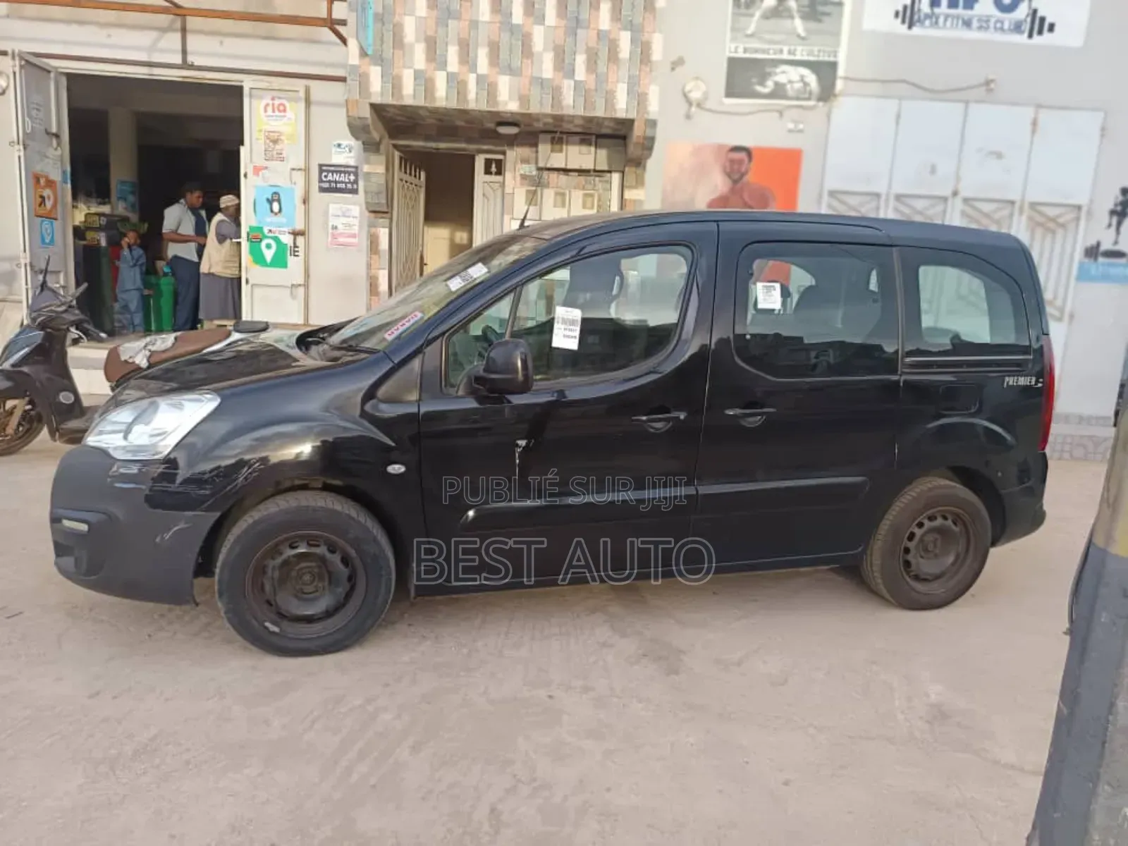 Peugeot Partenaire 2018 Black