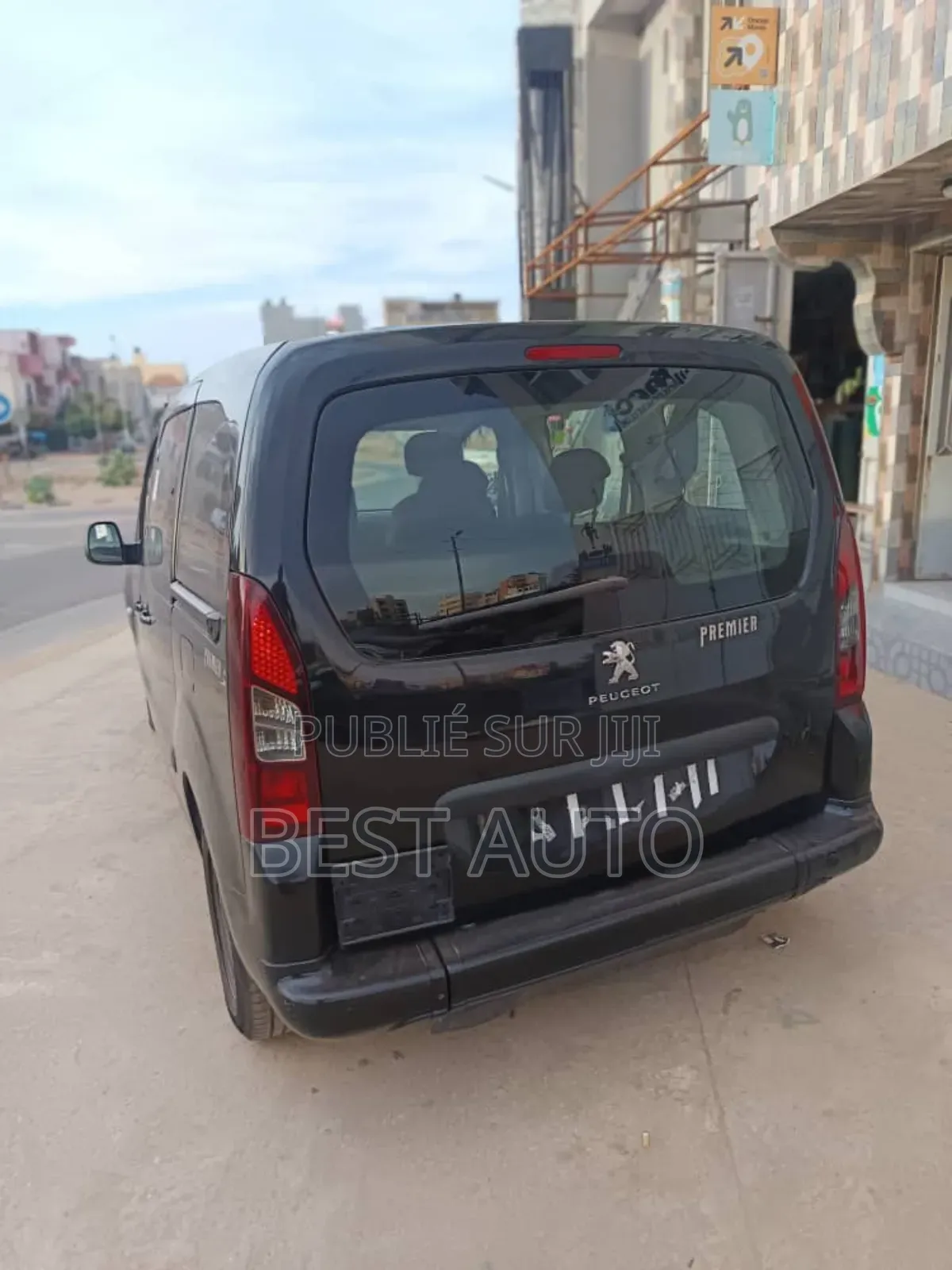 Peugeot Partenaire 2018 Black