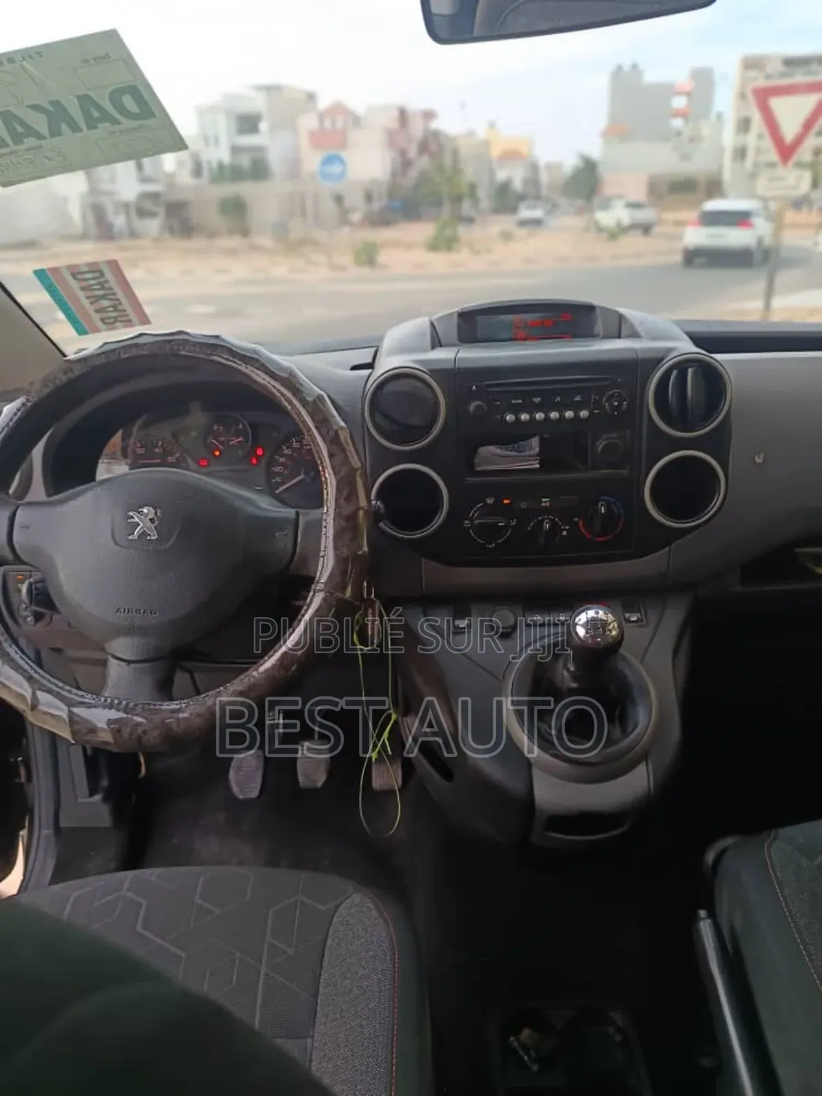 Peugeot Partenaire 2018 Black