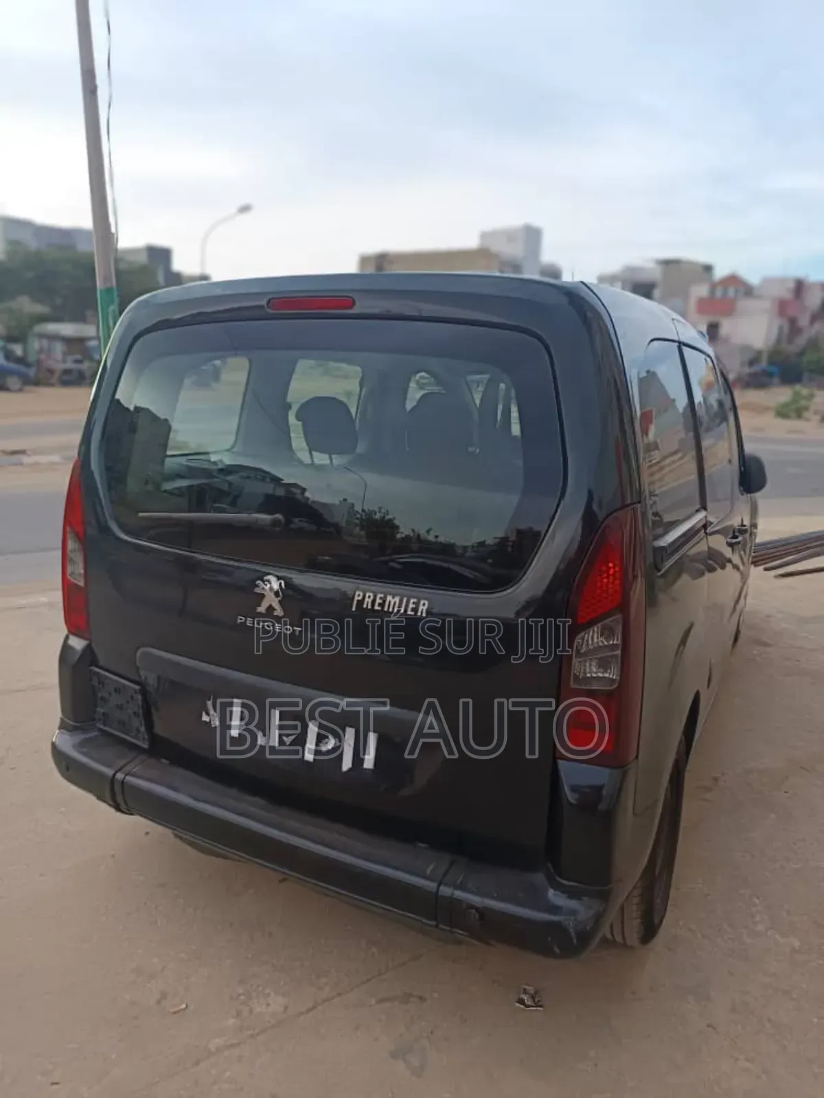 Peugeot Partenaire 2018 Black