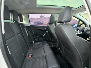Peugeot 2008 2016 Blanc