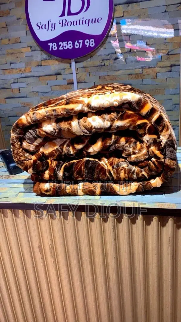 Couverture #Mbadj" 8 Kilos