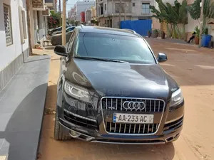 Photo - Audi Q7 2013 Black