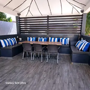 Furnished 3chbre Villa dans Villa, Thiès Sud à Vendre